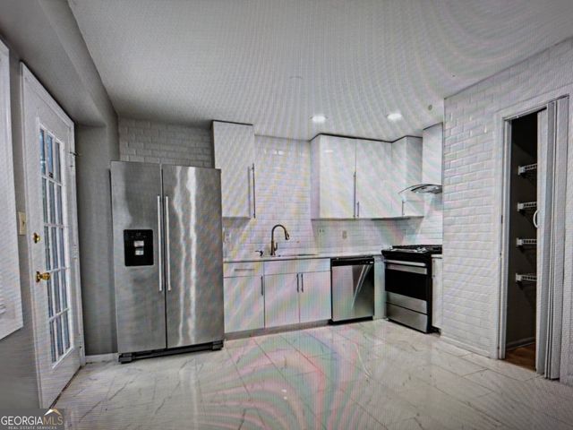 2102 Sandtree Court SW, Atlanta, GA 30331