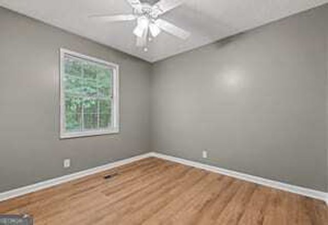 2102 Sandtree Court SW, Atlanta, GA 30331