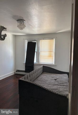 35 E 30TH ST, Wilmington, DE 19802