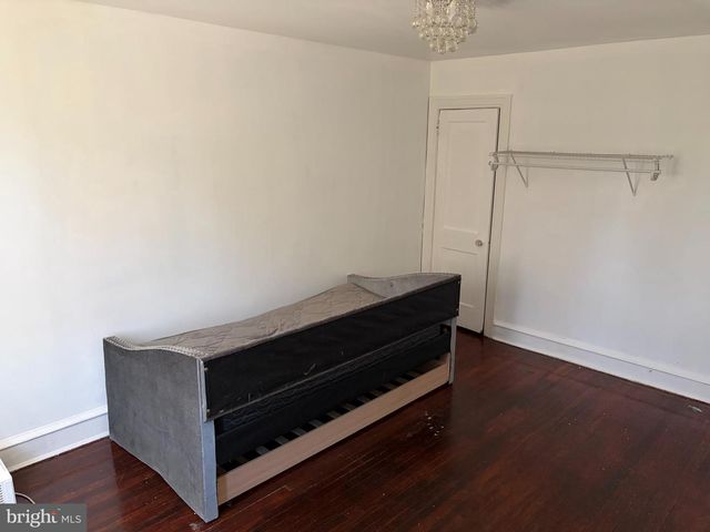 35 E 30TH ST, Wilmington, DE 19802