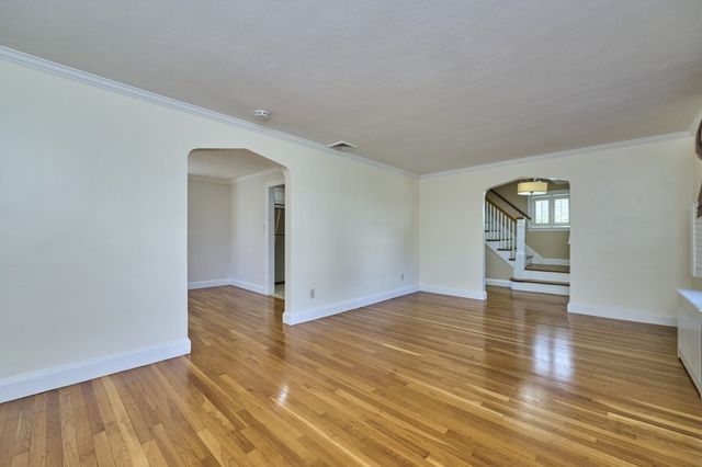 77 Prentice Street, Waltham, MA 02451