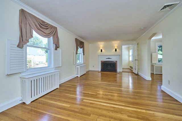 77 Prentice Street, Waltham, MA 02451