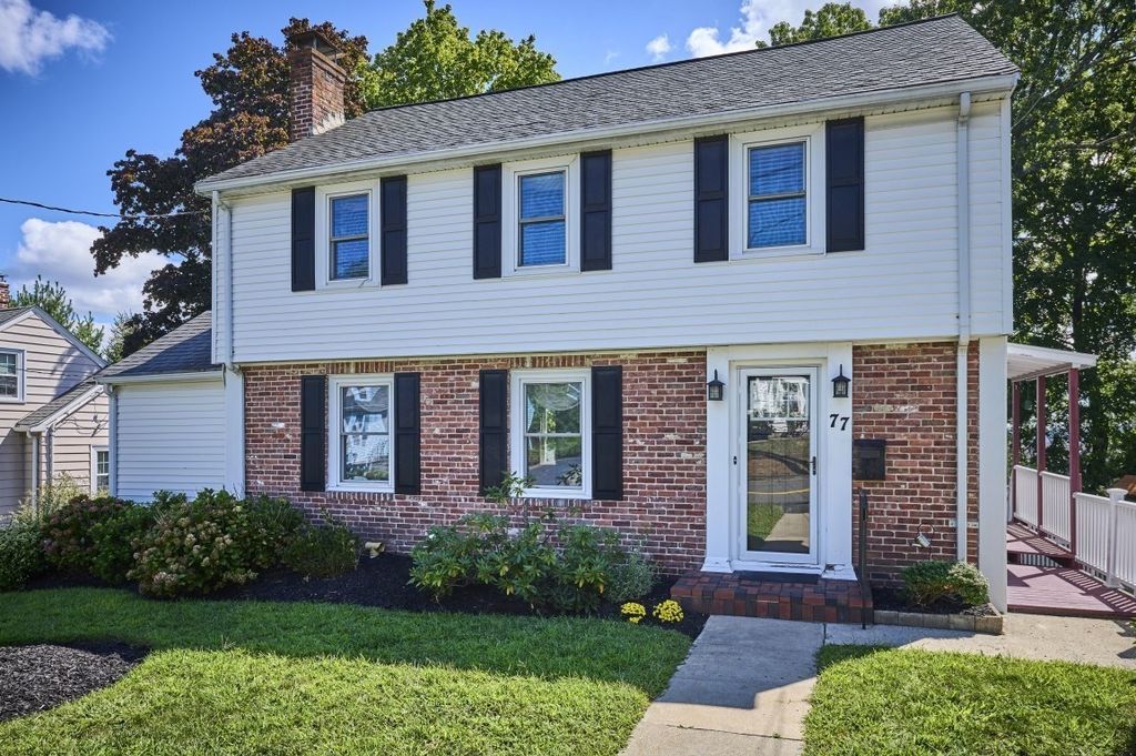 77 Prentice Street, Waltham, MA 02451