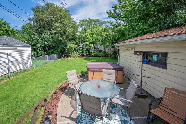 332 S 60th STREET, Milwaukee, WI 53214