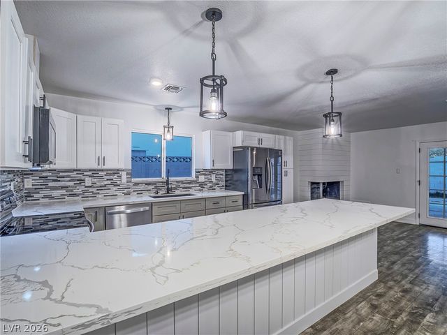 5320 Holmby Avenue, Las Vegas, NV 89146