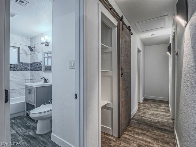 5320 Holmby Avenue, Las Vegas, NV 89146