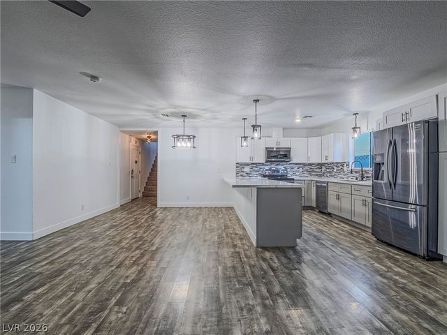 5320 Holmby Avenue, Las Vegas, NV 89146