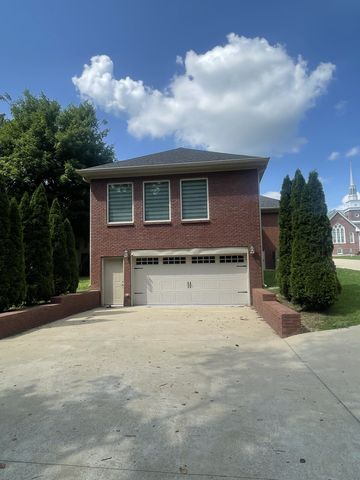 219 Waterloo St, Lawrenceburg, TN 38464