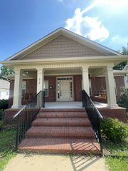 219 Waterloo St, Lawrenceburg, TN 38464
