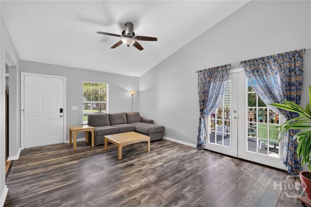 107 W White Hawthorne Drive, Savannah, GA 31419