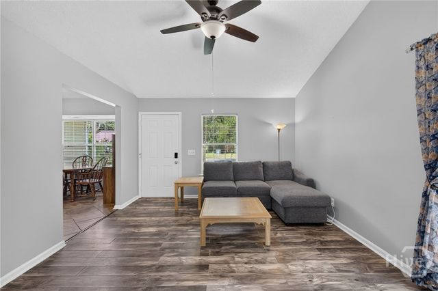 107 W White Hawthorne Drive, Savannah, GA 31419