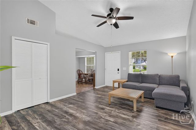 107 W White Hawthorne Drive, Savannah, GA 31419
