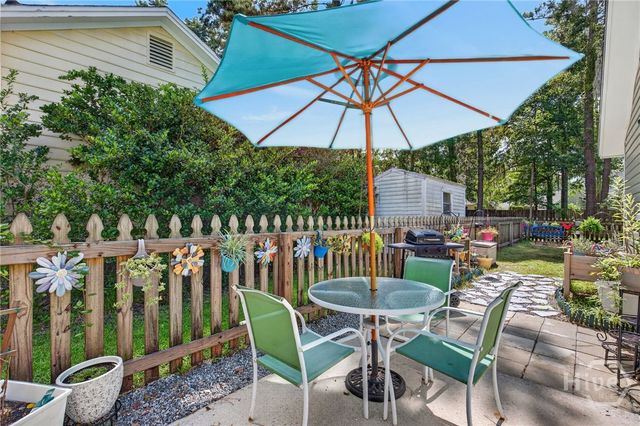 107 W White Hawthorne Drive, Savannah, GA 31419