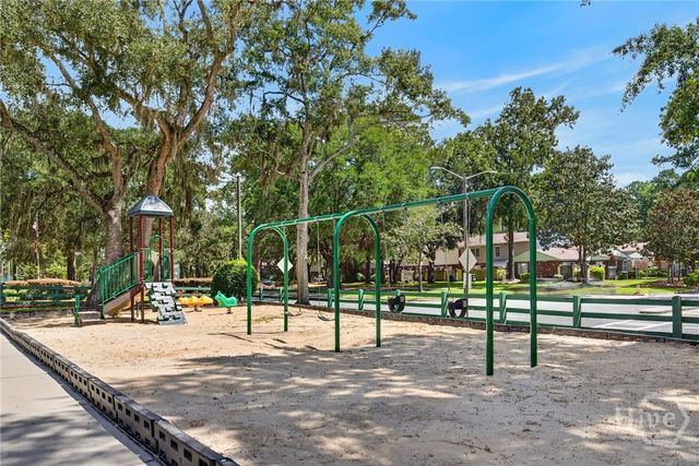 107 W White Hawthorne Drive, Savannah, GA 31419