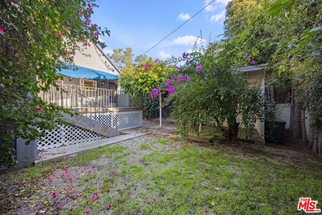 9044 Elevado Street, West Hollywood, CA 90069