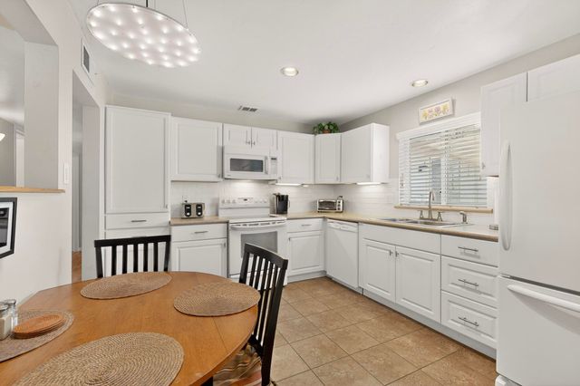 2617 Wisconsin Street NE, Albuquerque, NM 87110