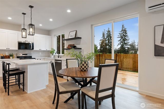 2312 75th Street SE, Everett, WA 98203