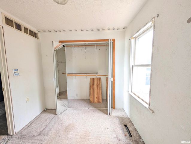 303 WAGNER Street, Washington, IL 61571