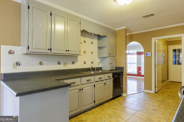 5318 Mimosa Circle, Lake Park, GA 31636