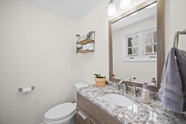 4614 N 107th STREET, Wauwatosa, WI 53225