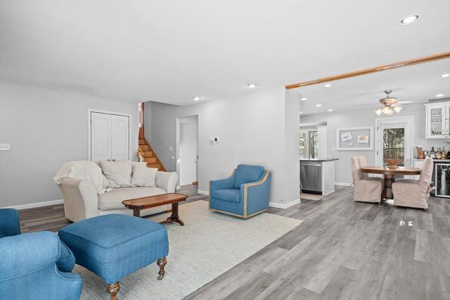 4614 N 107th STREET, Wauwatosa, WI 53225