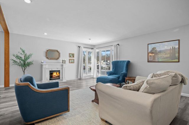 4614 N 107th STREET, Wauwatosa, WI 53225