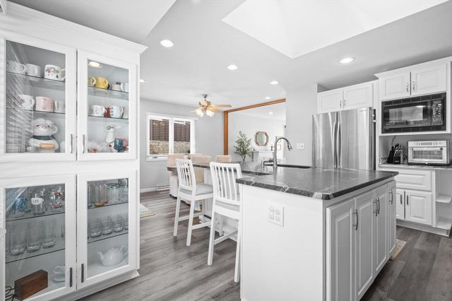 4614 N 107th STREET, Wauwatosa, WI 53225