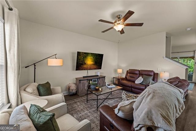 716 Mill Creek Circle, Hinesville, GA 31313