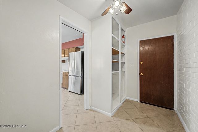 5353 E Douglas Street, Tucson, AZ 85711