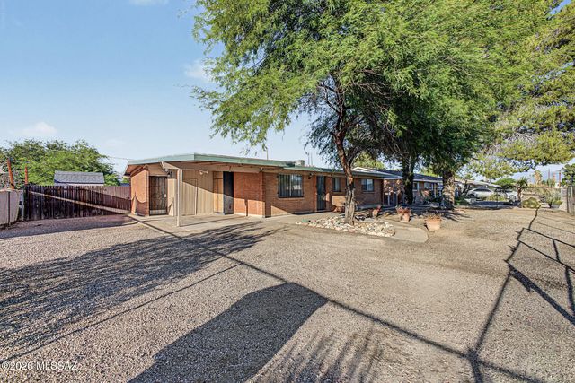 5353 E Douglas Street, Tucson, AZ 85711