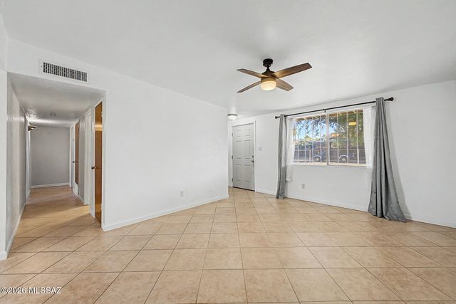 5353 E Douglas Street, Tucson, AZ 85711