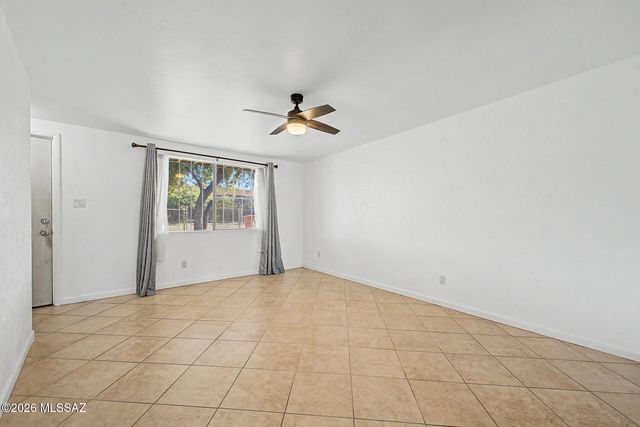 5353 E Douglas Street, Tucson, AZ 85711
