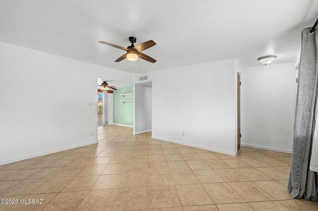 5353 E Douglas Street, Tucson, AZ 85711