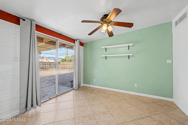 5353 E Douglas Street, Tucson, AZ 85711