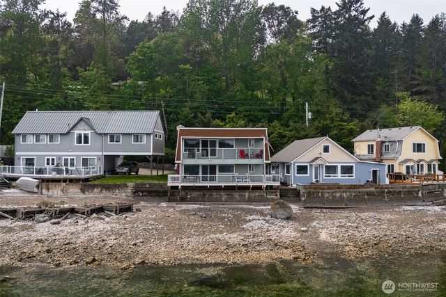 23832 N US Highway 101, Hoodsport, WA 98548