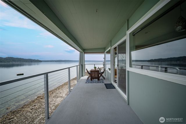 23832 N US Highway 101, Hoodsport, WA 98548
