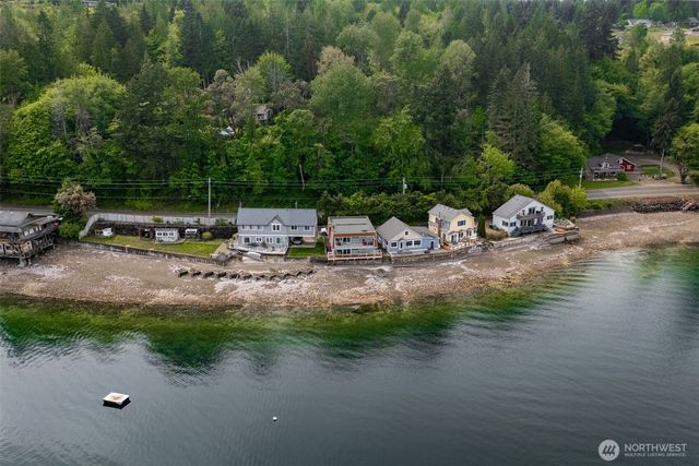 23832 N US Highway 101, Hoodsport, WA 98548