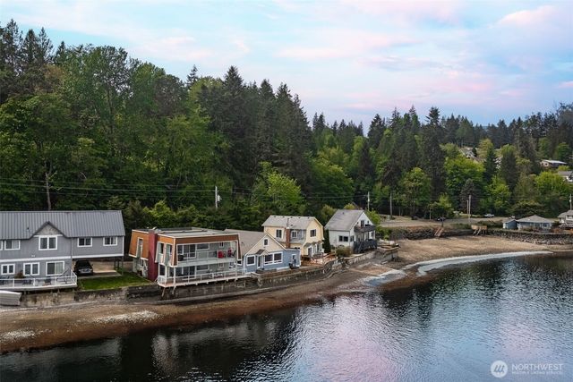 23832 N US Highway 101, Hoodsport, WA 98548