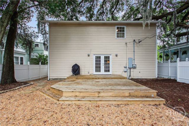 1108 E Duffy Street, Savannah, GA 31401