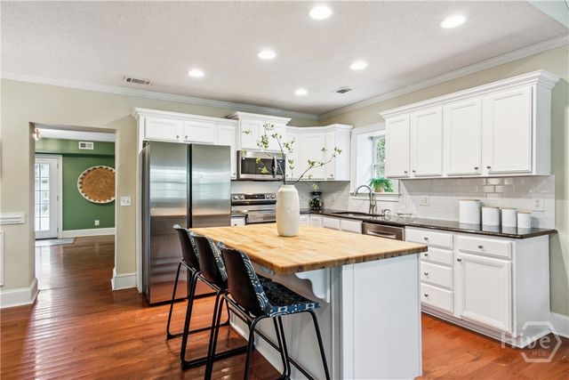 1108 E Duffy Street, Savannah, GA 31401