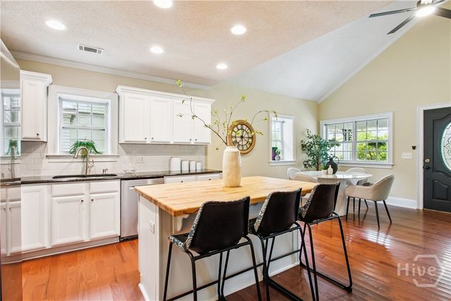 1108 E Duffy Street, Savannah, GA 31401