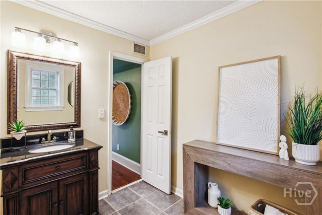 1108 E Duffy Street, Savannah, GA 31401