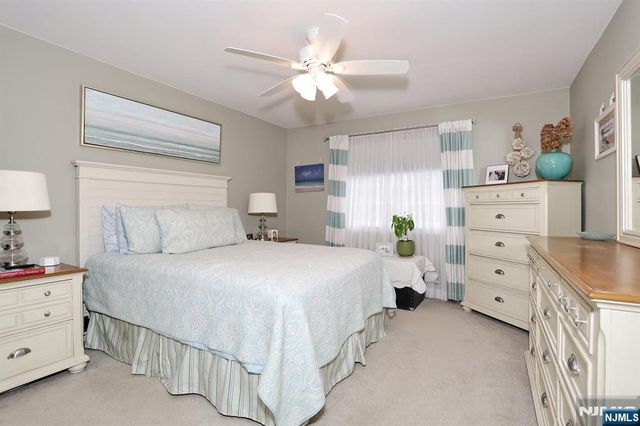 302 Mark Twain Way 302, Mahwah, NJ 07430