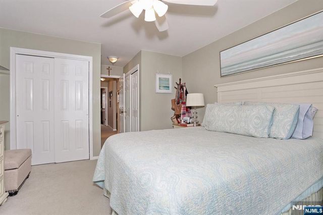 302 Mark Twain Way 302, Mahwah, NJ 07430