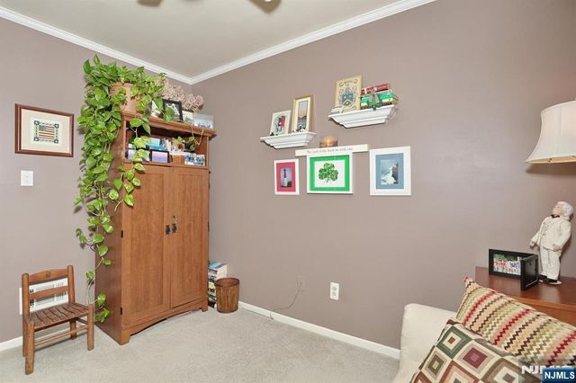 302 Mark Twain Way 302, Mahwah, NJ 07430