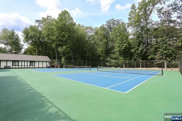 302 Mark Twain Way 302, Mahwah, NJ 07430