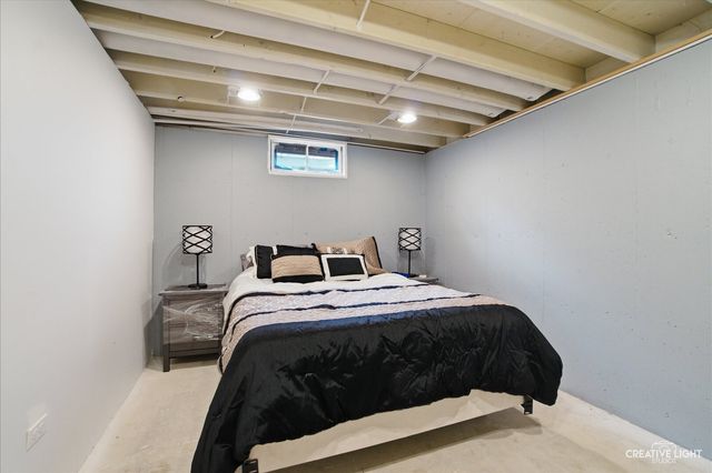 210 E Edgelawn Drive, Plano, IL 60545