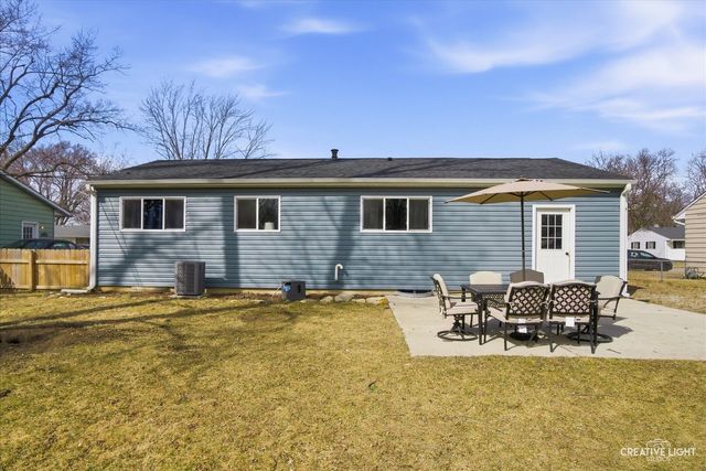 210 E Edgelawn Drive, Plano, IL 60545