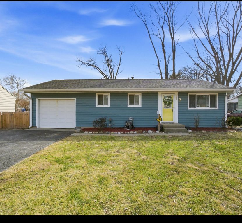 210 E Edgelawn Drive, Plano, IL 60545