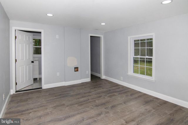 1398 S MYRTLE ST, Vineland, NJ 08360